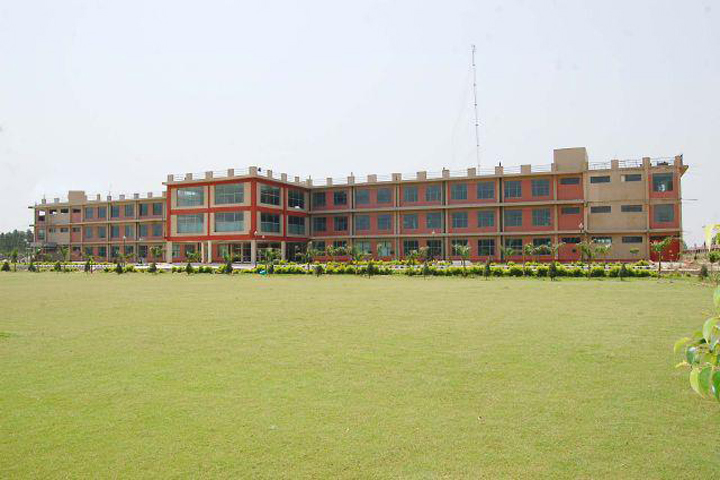 https://cache.careers360.mobi/media/colleges/social-media/media-gallery/3564/2021/8/5/Campus View of Panchkula Engineering College Panchkula_Campus-View.jpg